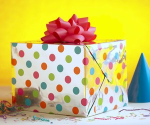 Party hat and gift