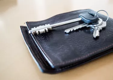 Will I Lose My Section 8 if I Have No Income?House Keys on Top of a Leather Wallet