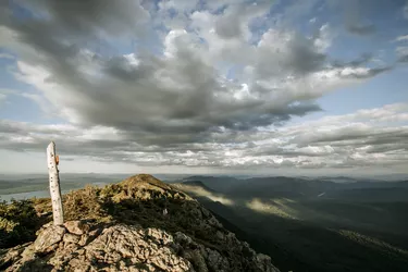 Summit sign on West Peak, Appalachian Trail, Bigelow Mountain, Maine