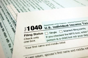 1040 U.S. Individual Income Tax Return form for fiscal year 2021 mockup
