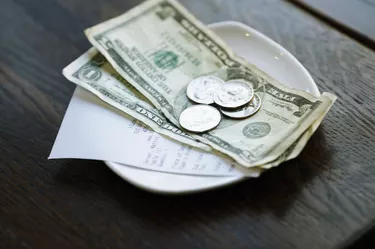 How To Pay Restaurant Bill With Credit Card