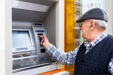 can i deposit cash into my usaa account at any atm