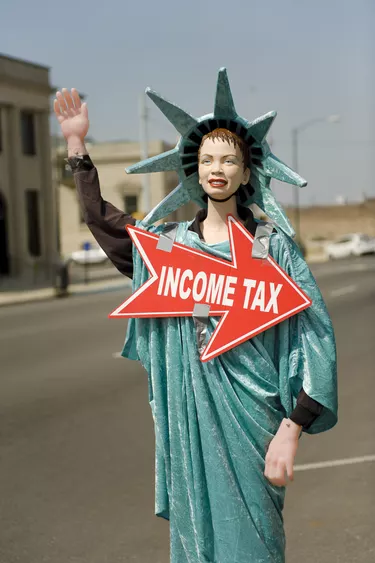 Income Tax Statue of Liberty