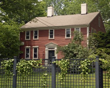 New England Colonial House from 1740