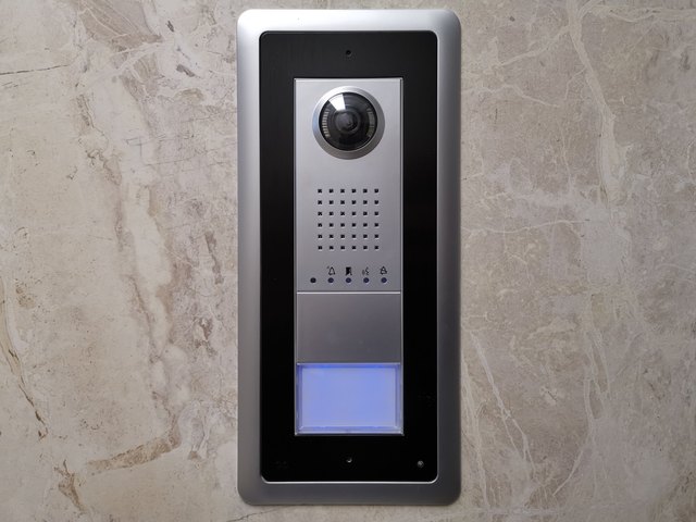 Do Smart Doorbells Bring Peace of Mind? | Sapling