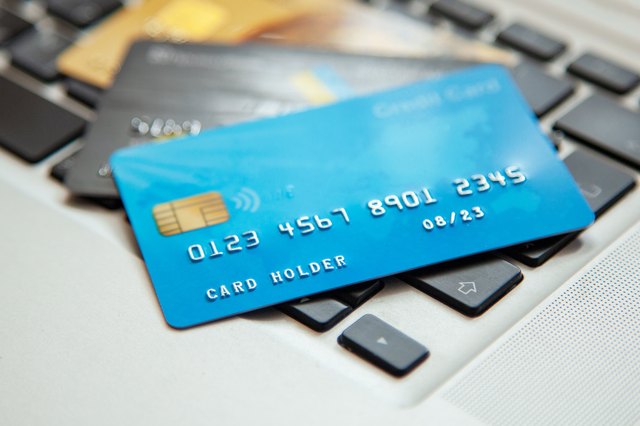 Rules on Credit Card Expiration Dates | Sapling