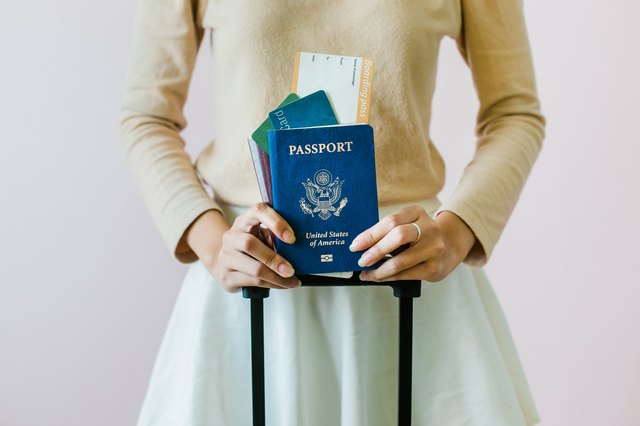 using-your-expired-passport-to-re-enter-the-us-sapling