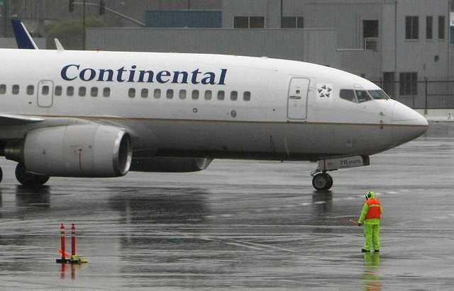 Continental Airlines Posts Surprising 85 Million Dollar Quarterly Profit
